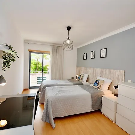 Apartment Bloom - Great In Quiet Area