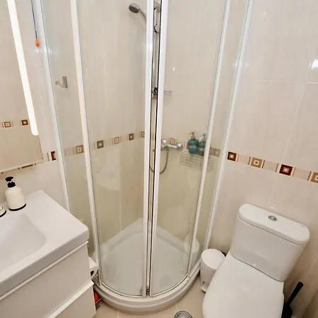 Apartment Bloom - Great In Quiet Area *