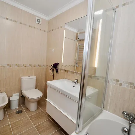 Apartment Bloom - Great In Quiet Area